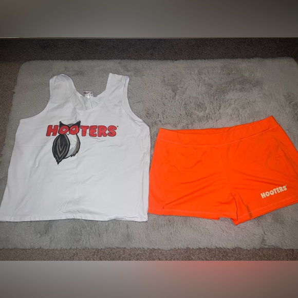 Plus Size Hooters Waitress Costume - Picture 1 of 6